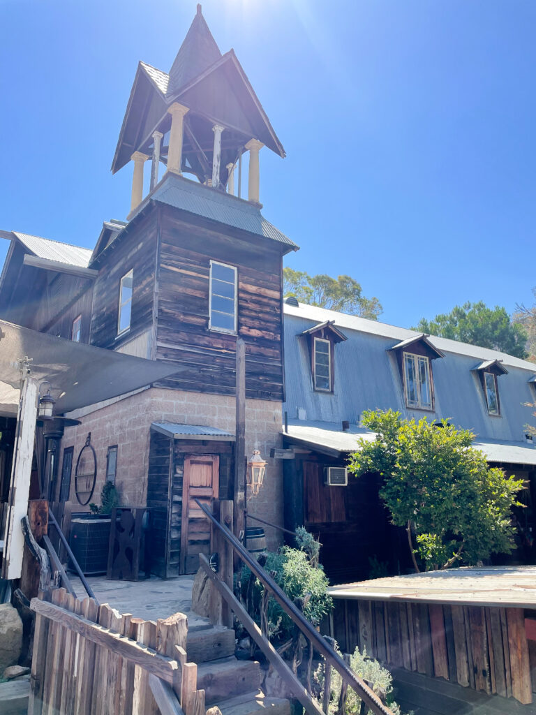 The Old Place Cornell Restaurant, A Cozy Escape from Los