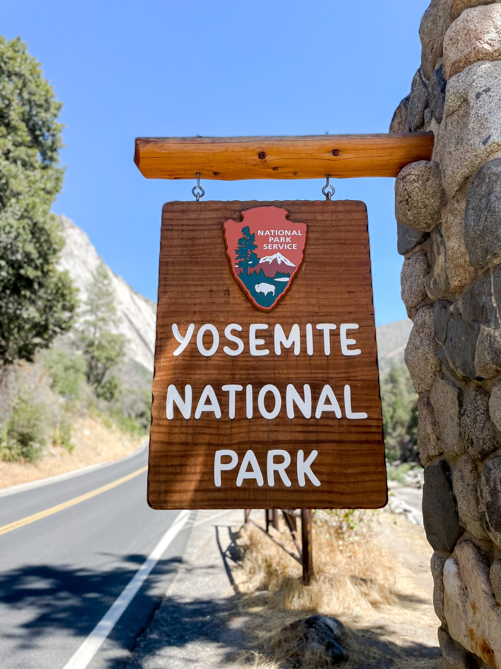 Yosemite entrance sign