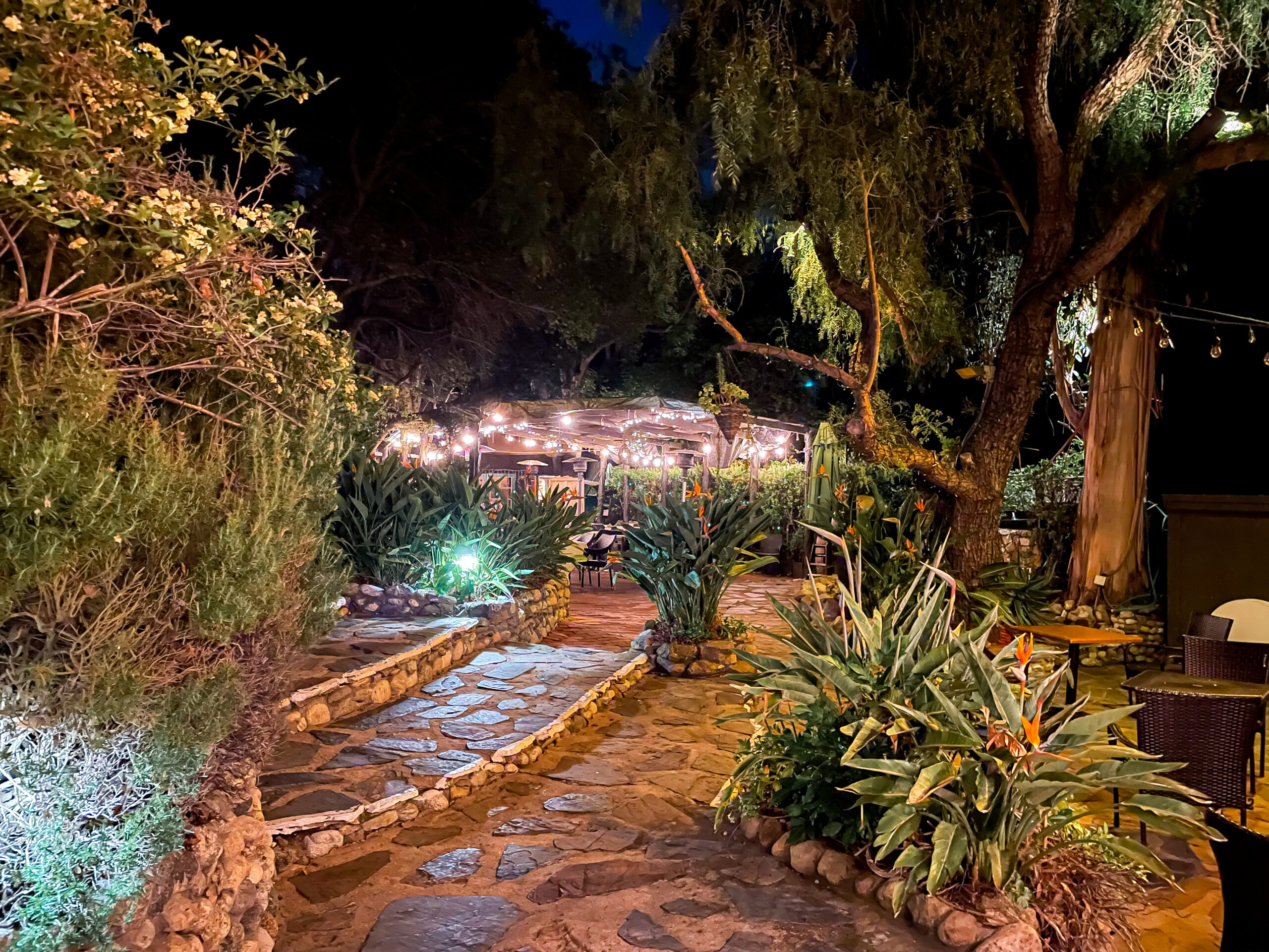 Saddle Peak Lodge patio