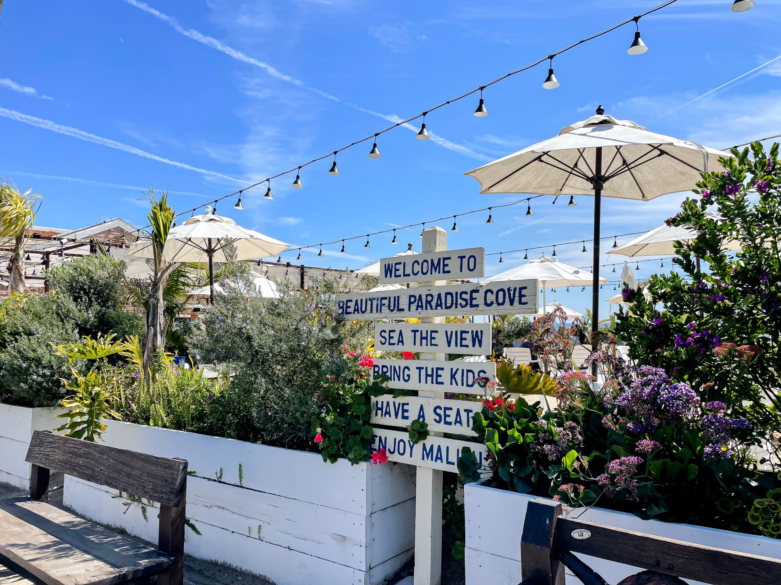 paradise cove welcome sign