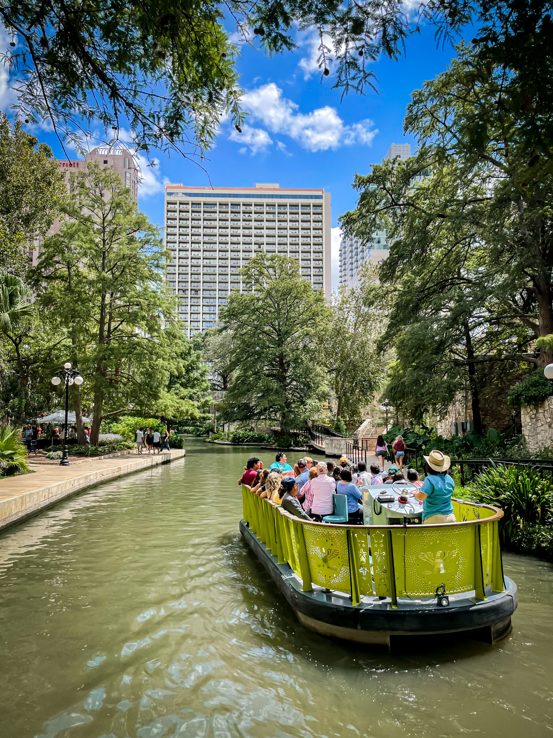 Cheap boat tour San Antonio