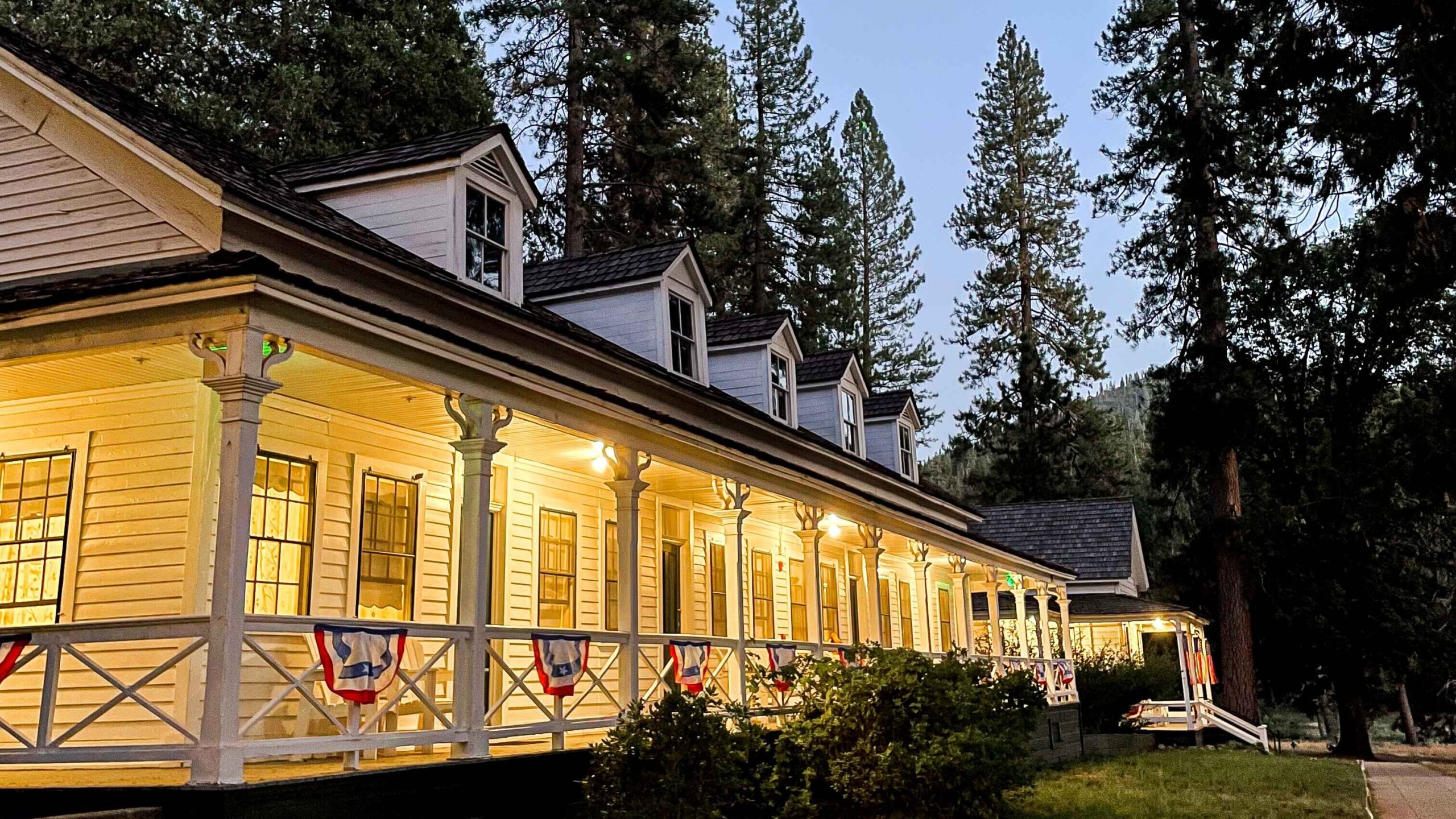 Wawona Hotel